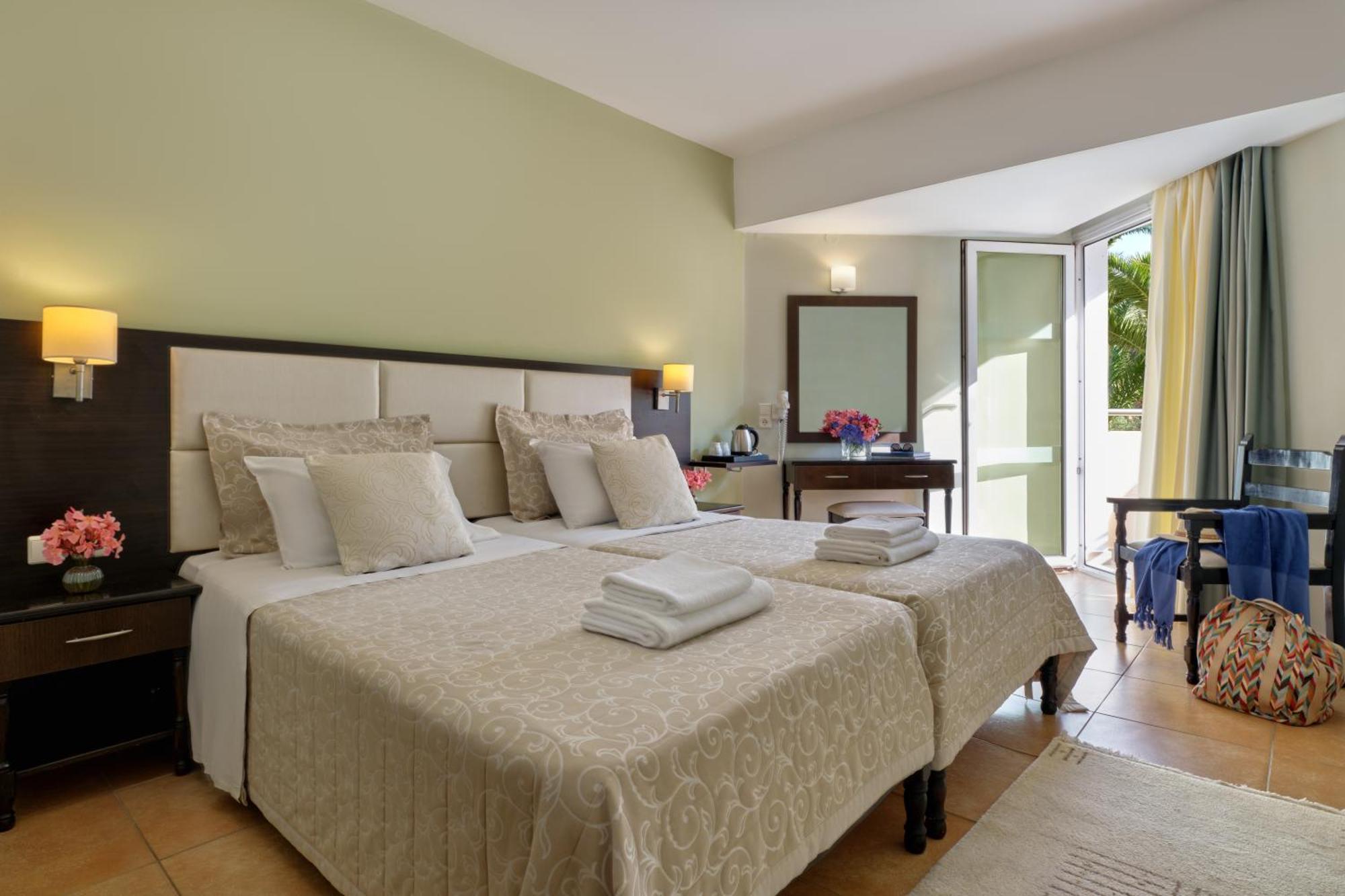 Aphrodite Hotel Mithimna Habitación foto